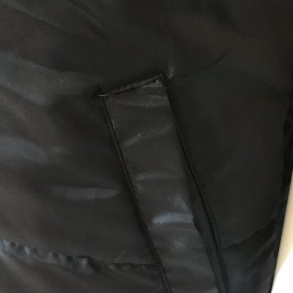 Realtree Camo Reversible Insulated Hunting Vest - Picture 8 of 10